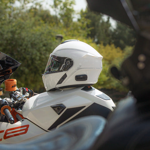 Sena Helmet Outrush R Flip-Up: Glossy White
